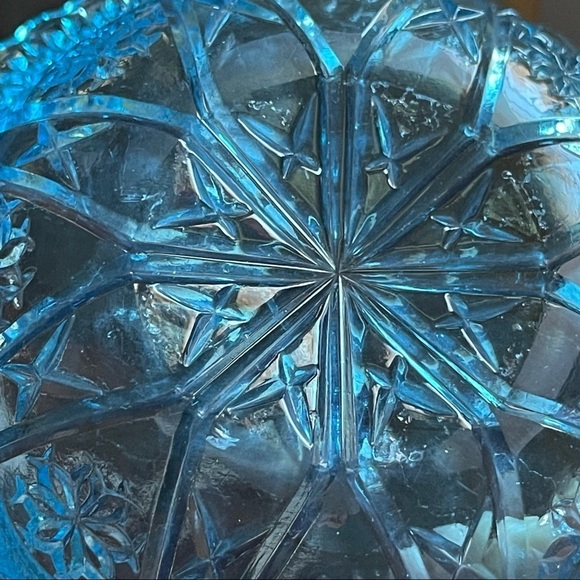 Blue Glass Serving Bowls Set Of 2 Snowflakes Stars Ruffled Rim Vintage - Picture 14 of 14